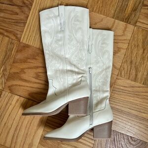 Crown vintage white leather cowboy boots